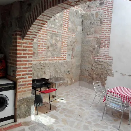 Abadia Del Marques De Avila Vega de Santa María