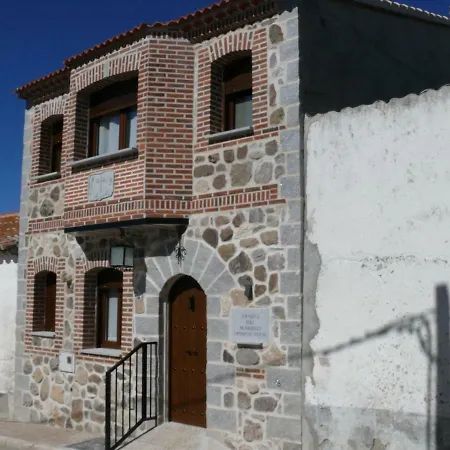 Abadia Del Marques De Avila *